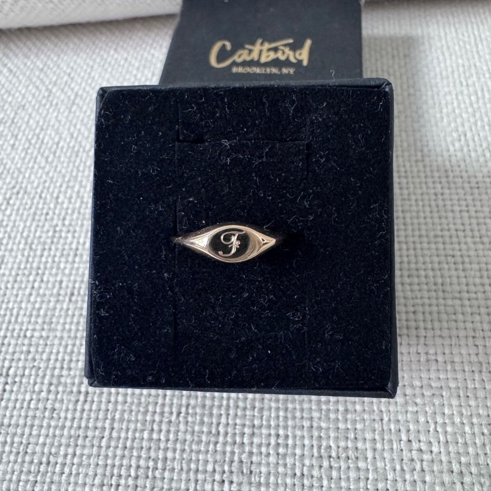 Catbird 14K Gold Small Heirloom Signet Ring w/ engraving F Sz 6